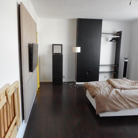 Lovely 2 Bedroom Condo In Arnhem Centre Bagian luar foto