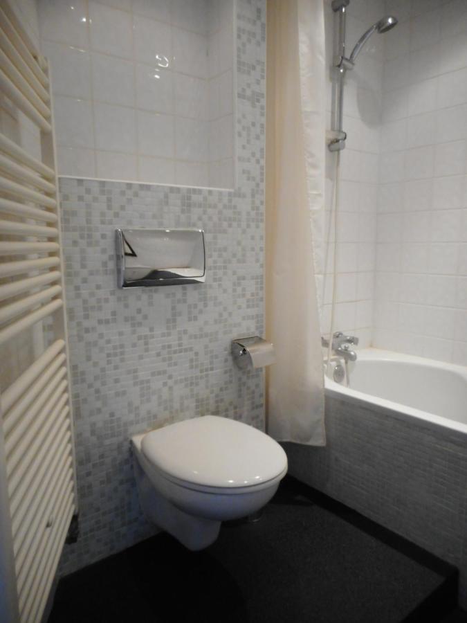 Lovely 2 Bedroom Condo In Arnhem Centre Bagian luar foto